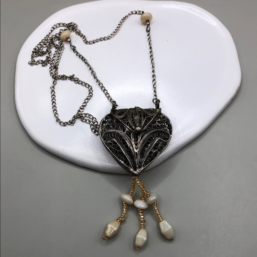 Vintage Silver Filigree Puff Puffy Heart Locket Pendant Necklace Dark Romantic